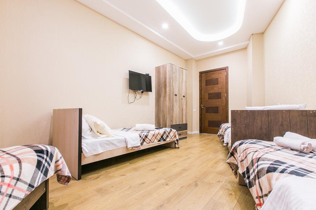 Sweet Home 3 At Freedom Square Tbilisi Exterior photo
